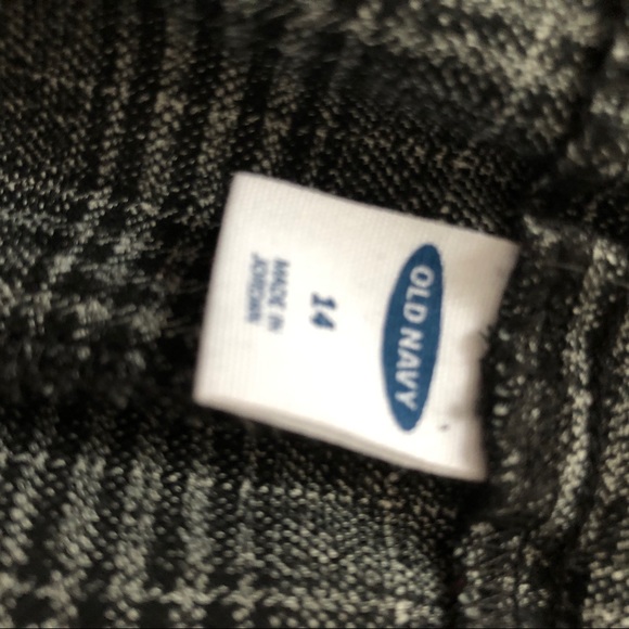 Old navy plaid Pants - Picture 3 of 4